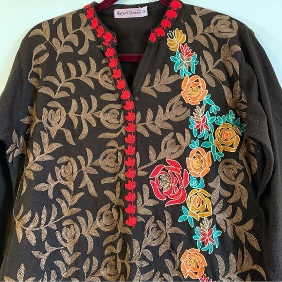 Royal Queen Dress Knit Embroidered Side Slits Pockets Sz XXL Gorgeous - Picture 5 of 7